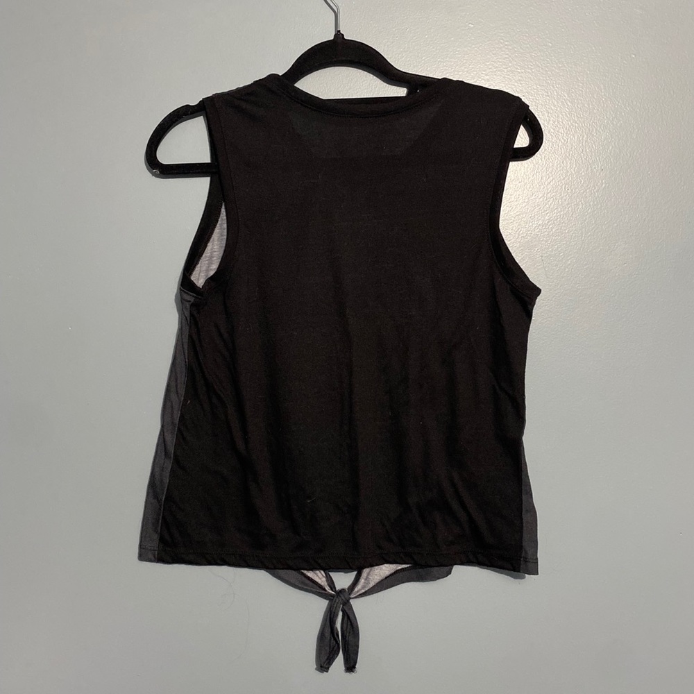 Alice in Wonderland Sleeveless Top - Picture 3 of 3